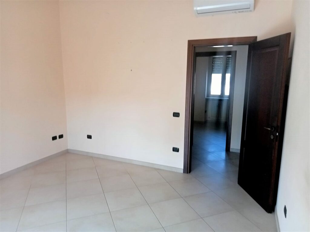 Minturno appartamento ristrutturato – foto 3