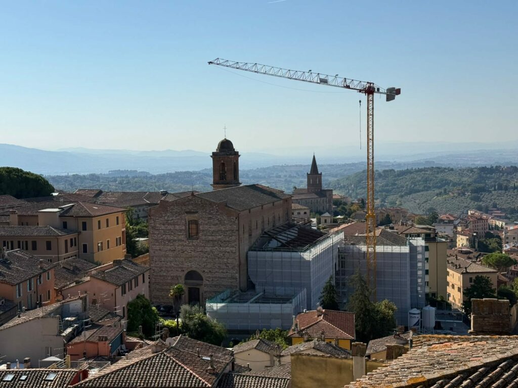 Via Bruschi appartamento luminoso e panoramico – foto 1