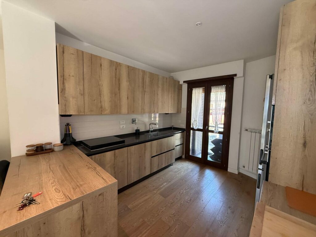 Zona XX Settembre appartamento con ottime finiture – foto 3
